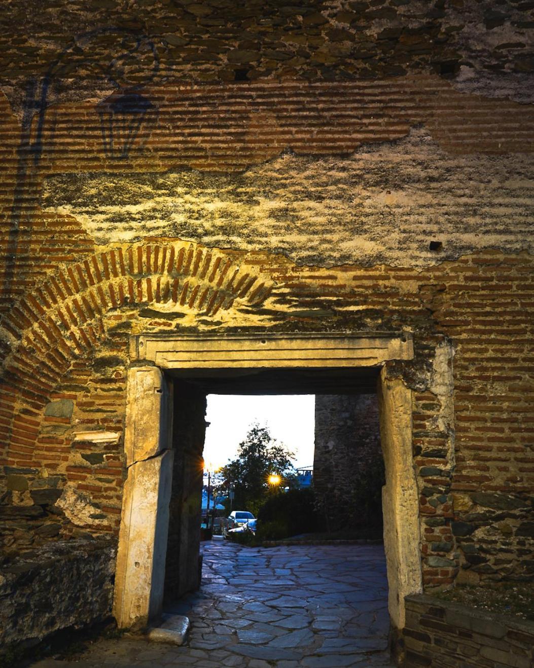 Ferienwohnung Beyond The Castle Thessaloniki Exterior foto