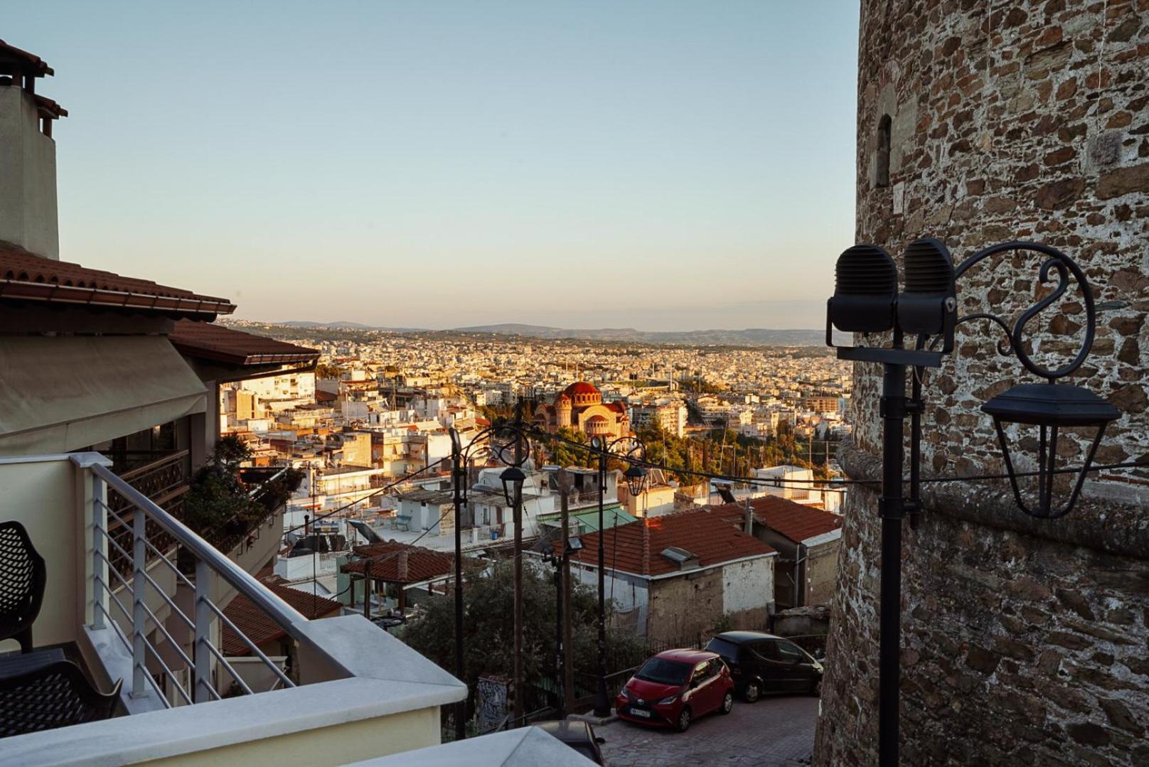 Ferienwohnung Beyond The Castle Thessaloniki Exterior foto