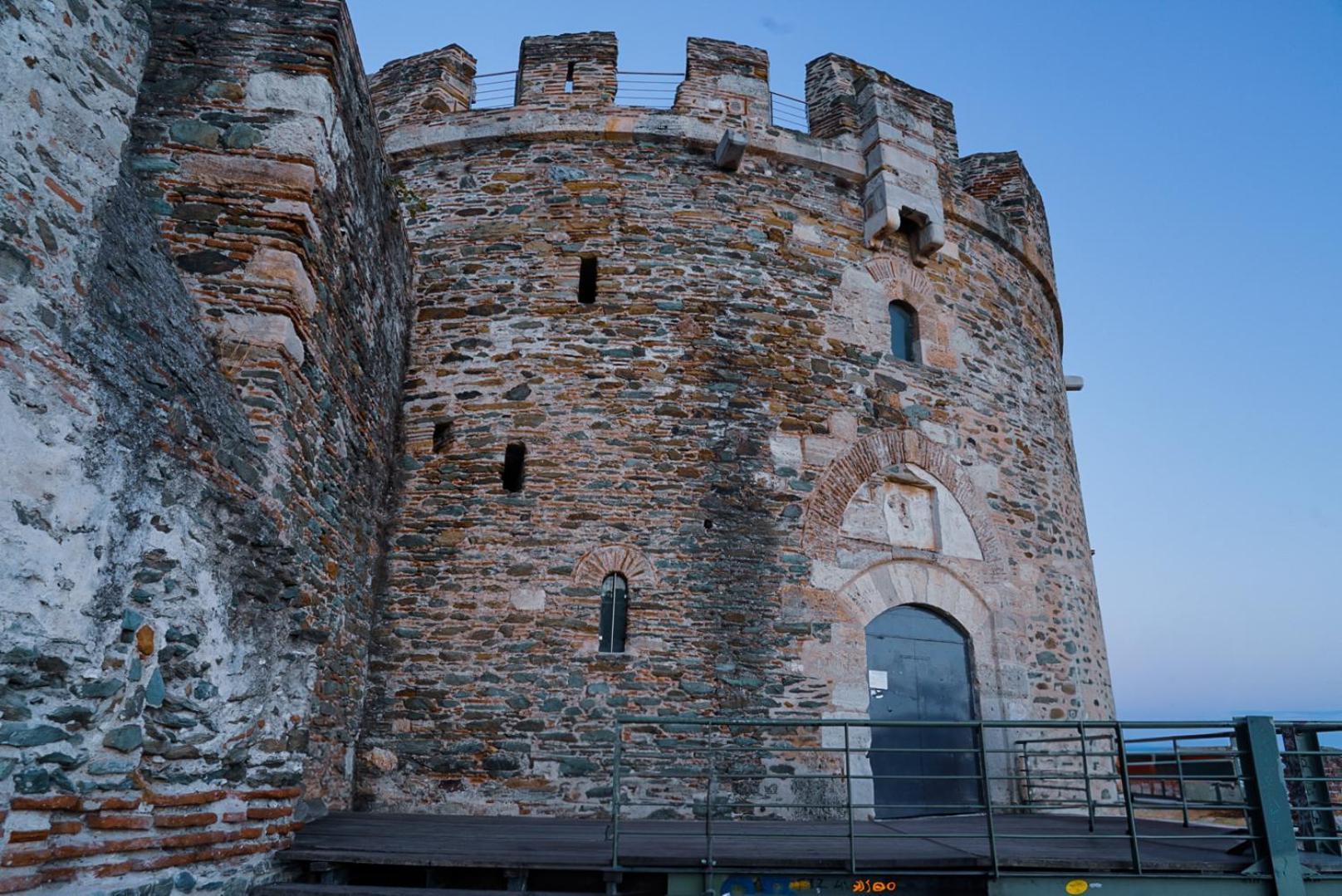 Ferienwohnung Beyond The Castle Thessaloniki Exterior foto