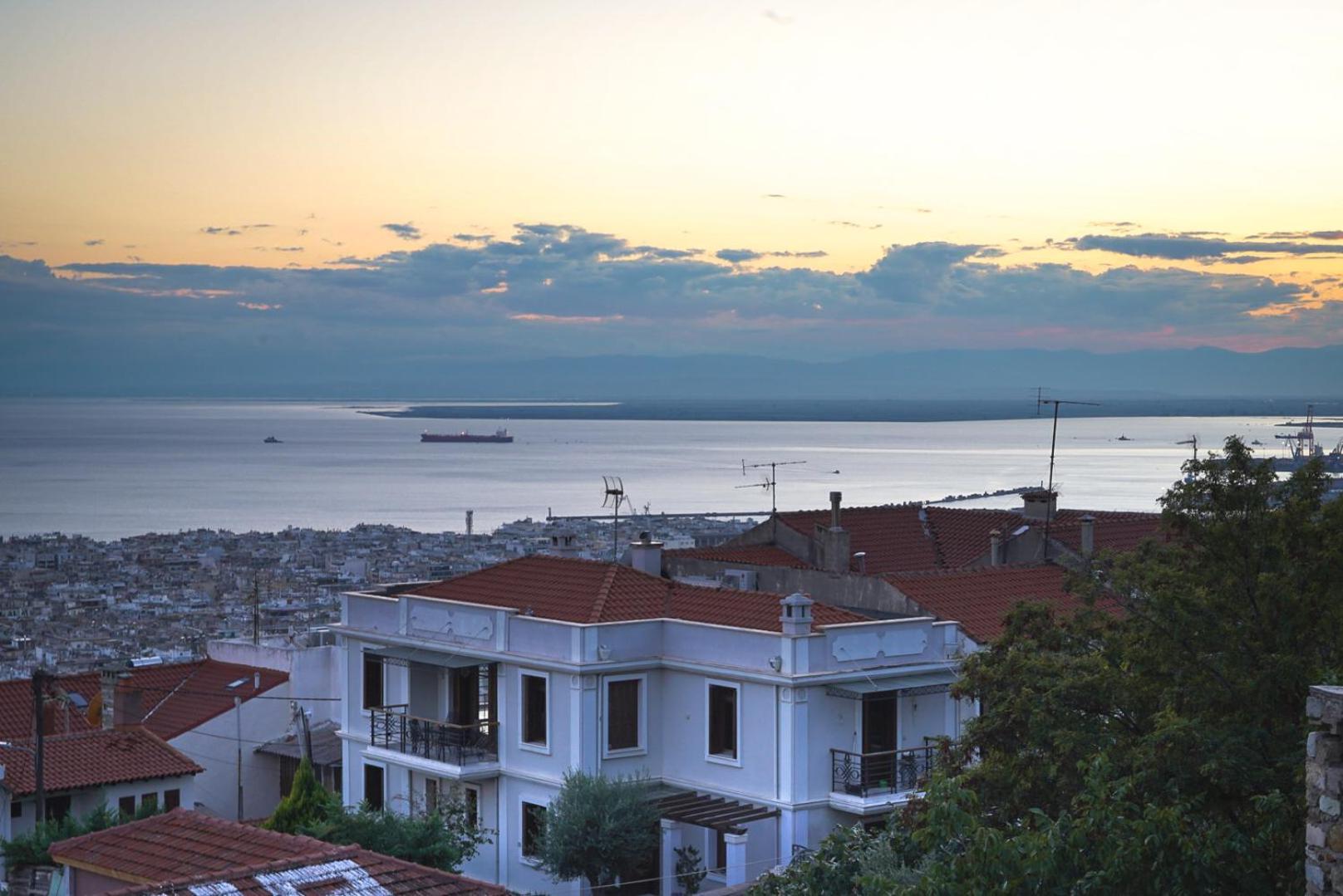 Ferienwohnung Beyond The Castle Thessaloniki Exterior foto