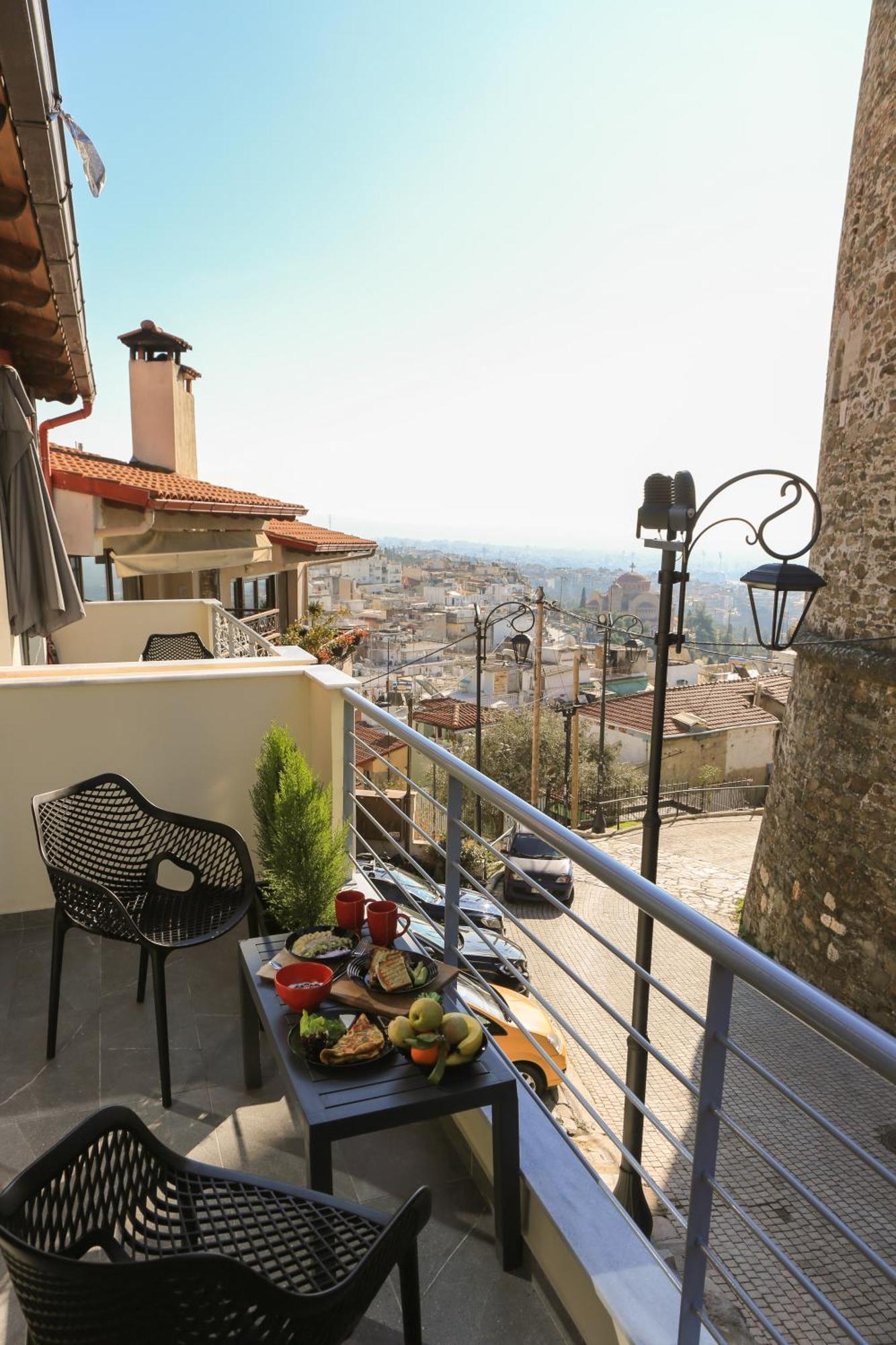 Ferienwohnung Beyond The Castle Thessaloniki Exterior foto